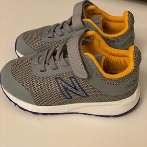 NWOT New Balance Sneakers